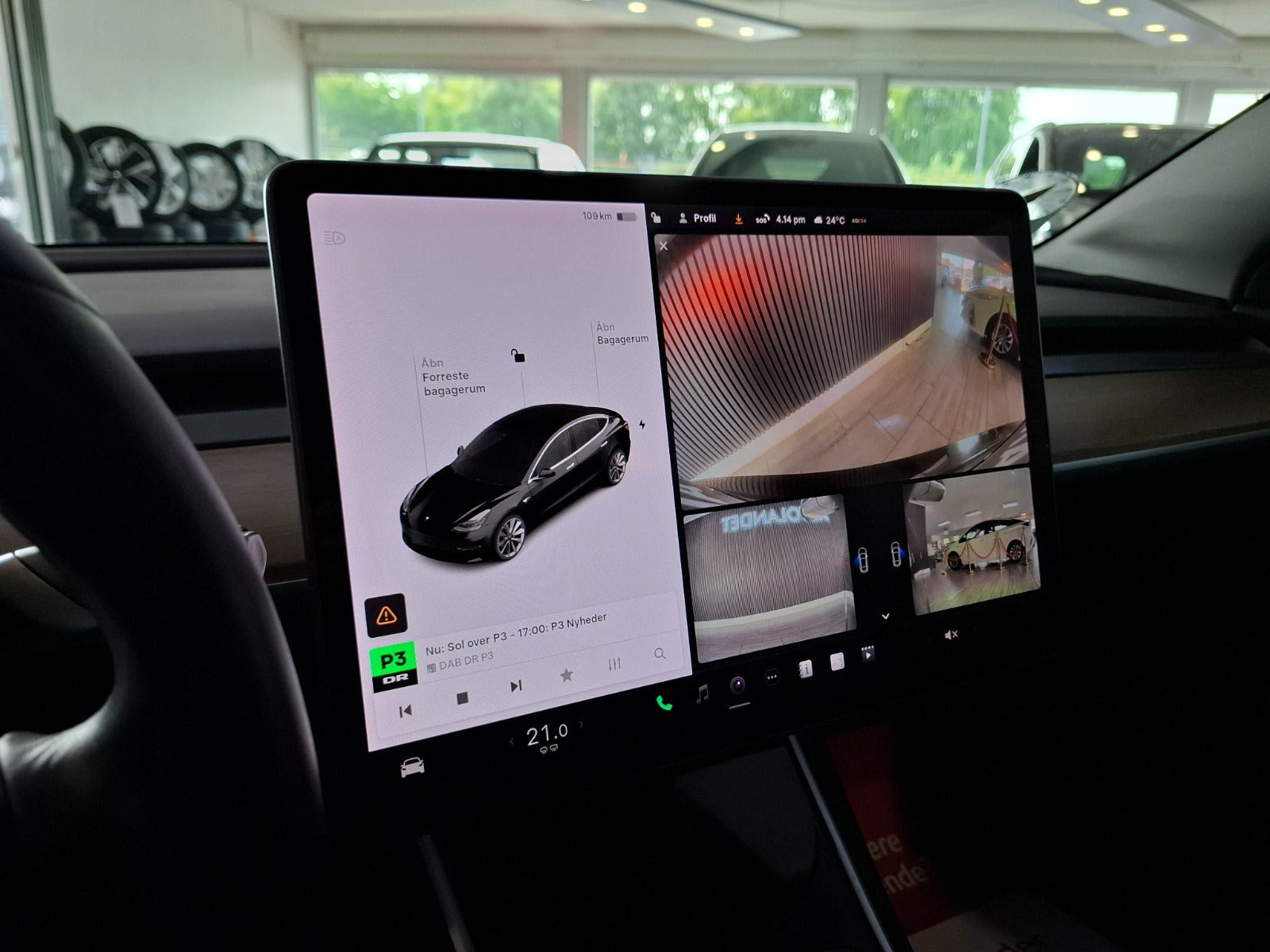 Sort Tesla Model 3 fra 2020