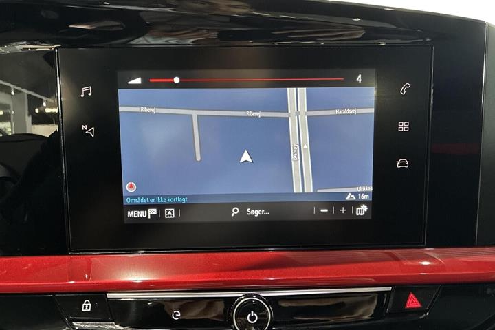 Grå Opel Mokka-e fra 2022