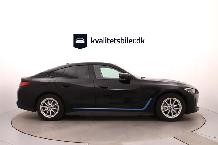 Sort BMW i4 fra 2024