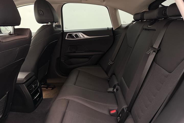 Sort BMW i4 fra 2024