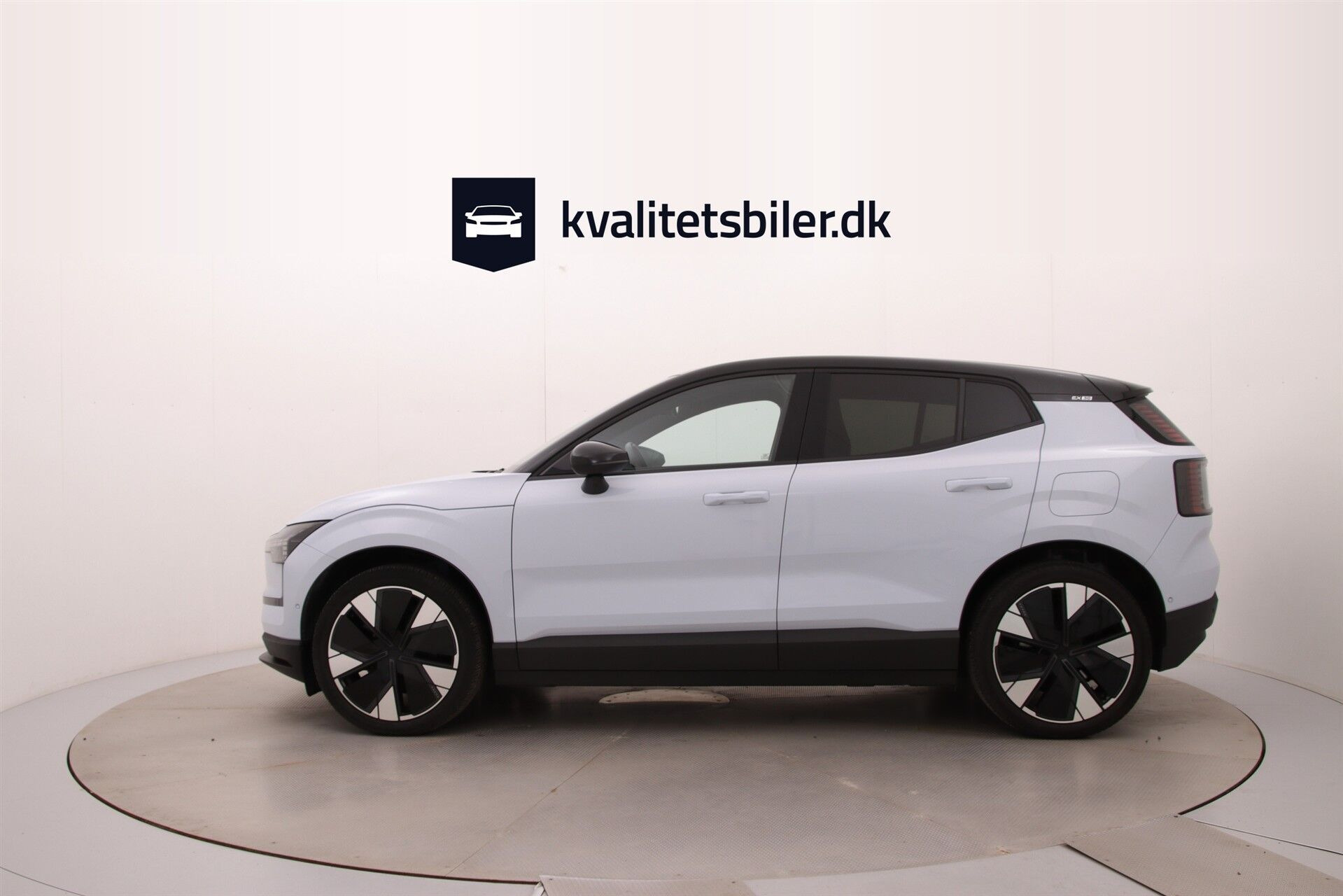 Blå Volvo EX30 fra 2024