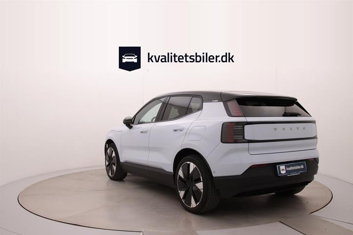 Blå Volvo EX30 fra 2024