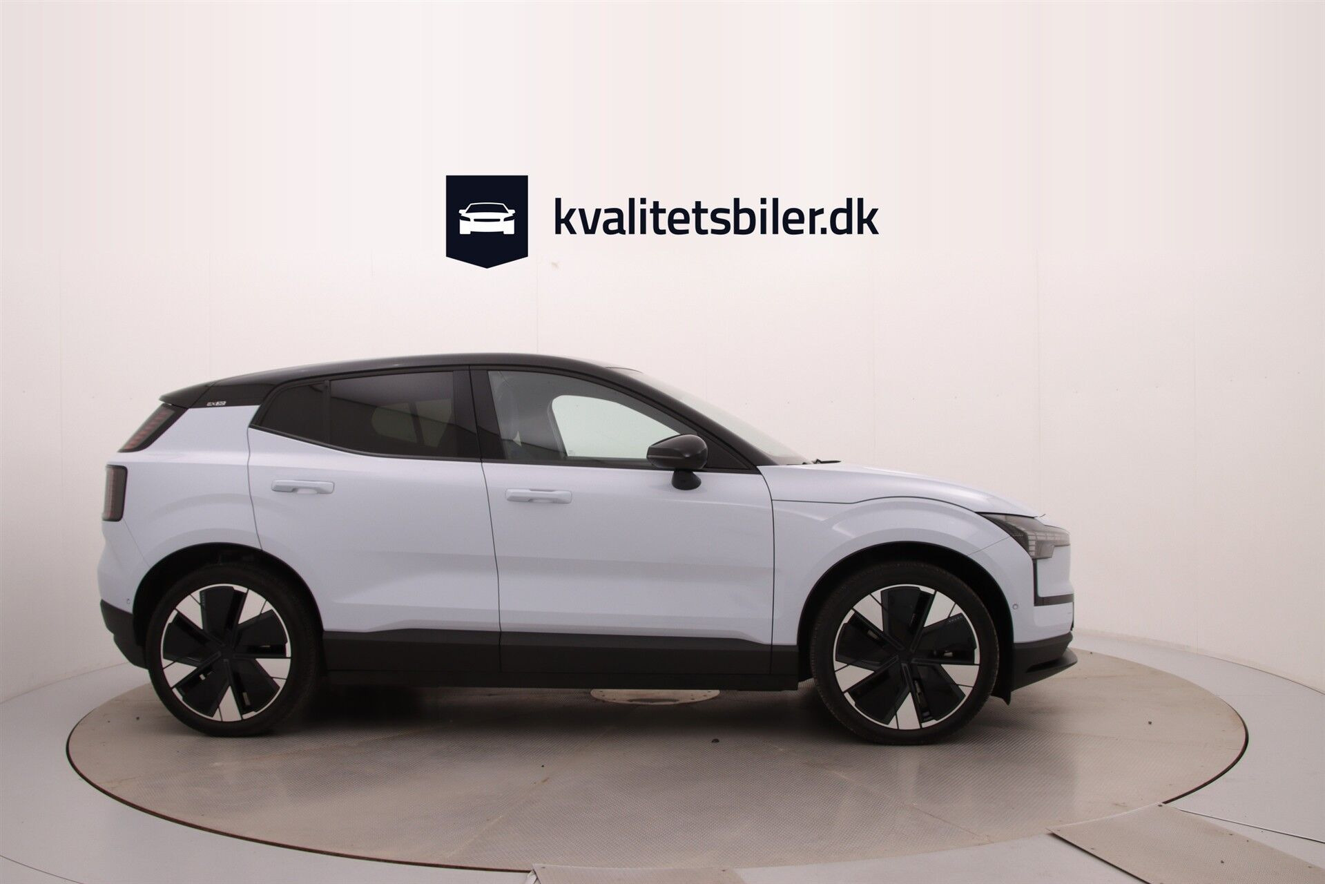 Blå Volvo EX30 fra 2024