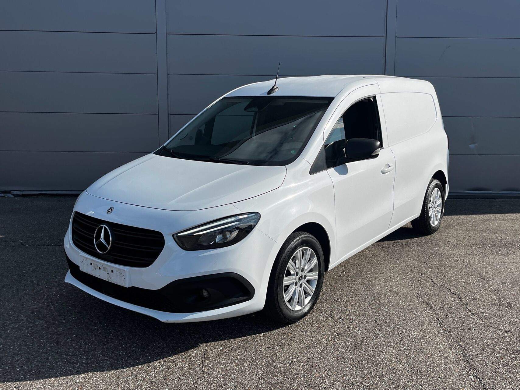 Hvid Mercedes Citan fra 2022