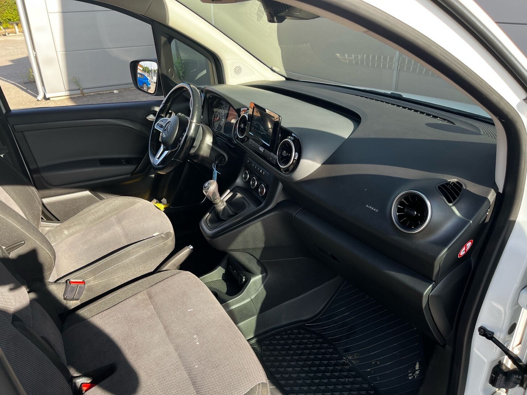 Hvid Mercedes Citan fra 2022