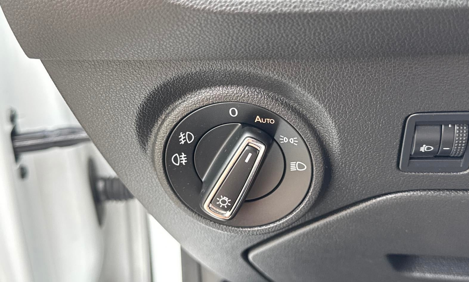 Hvid Seat Leon fra 2016