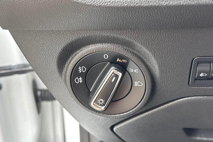 Hvid Seat Leon fra 2016