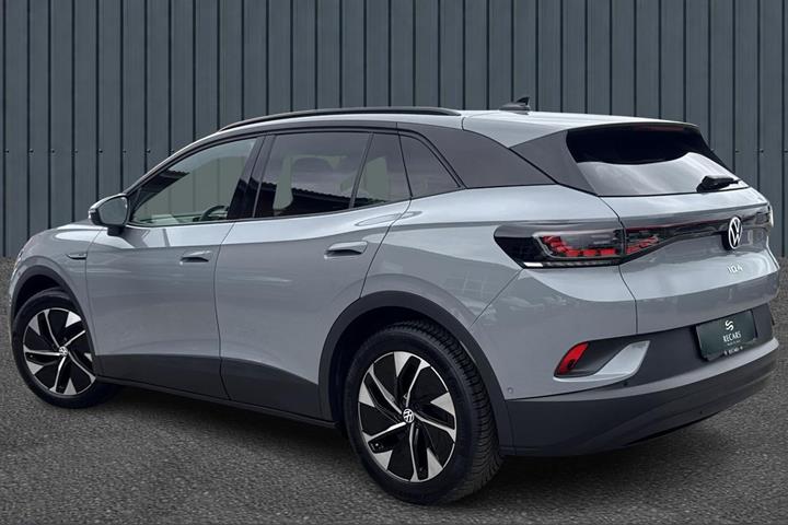 Grå VW ID.4 fra 2023