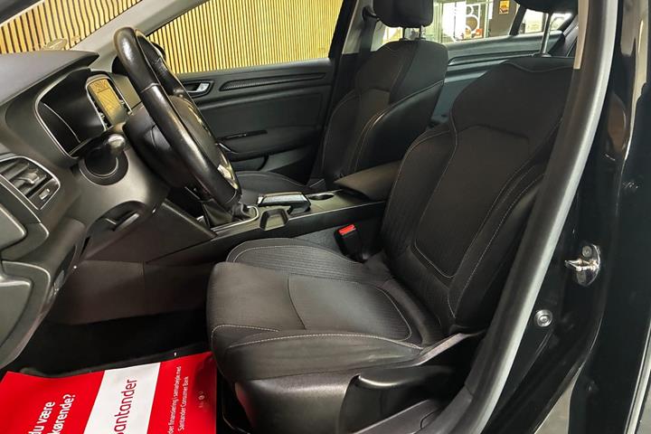 Sort Renault Megane IV fra 2017