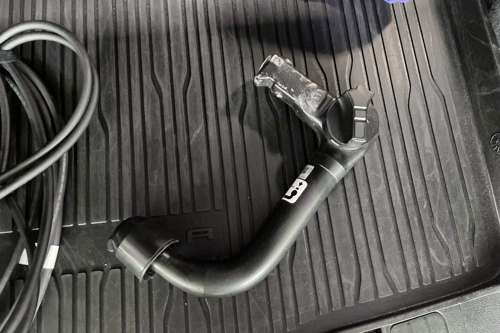 Grå Ford Kuga fra 2023
