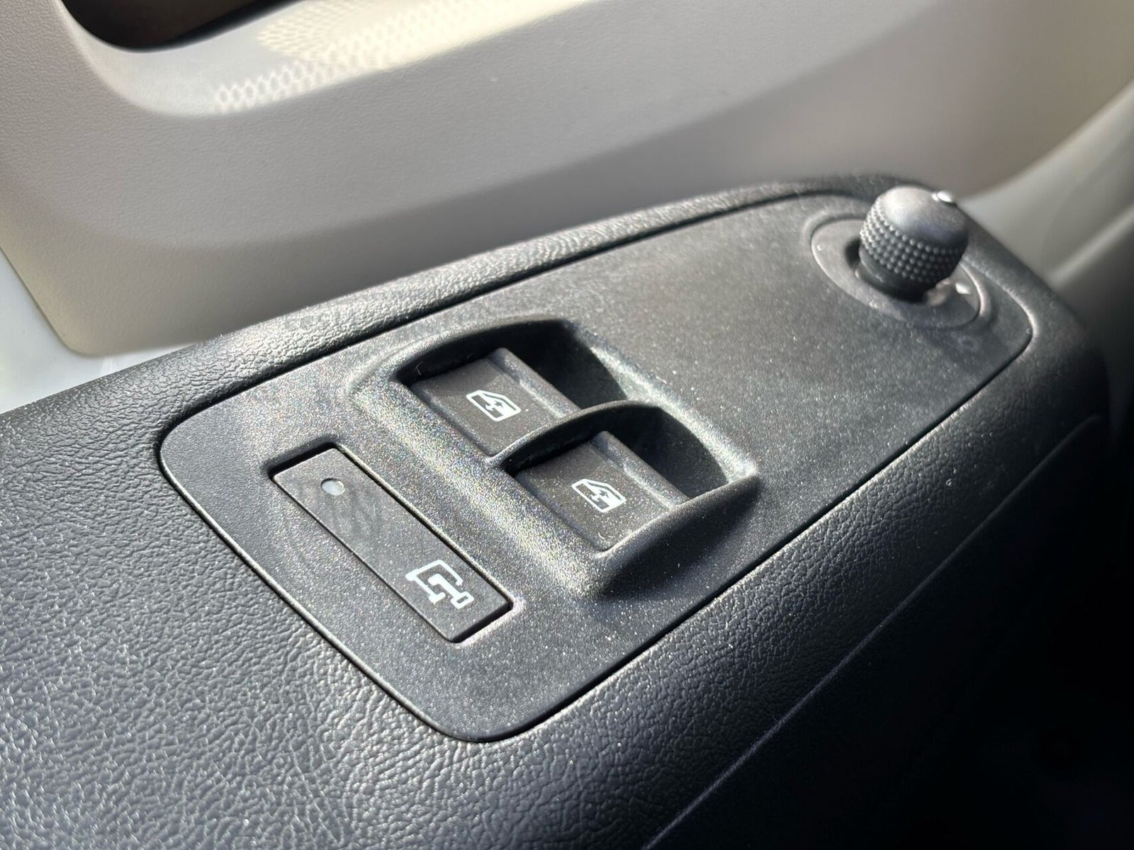 Hvid Peugeot e-Boxer 435 fra 2021