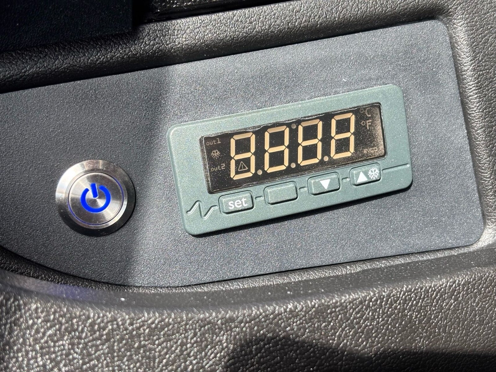 Hvid Peugeot e-Boxer 435 fra 2021