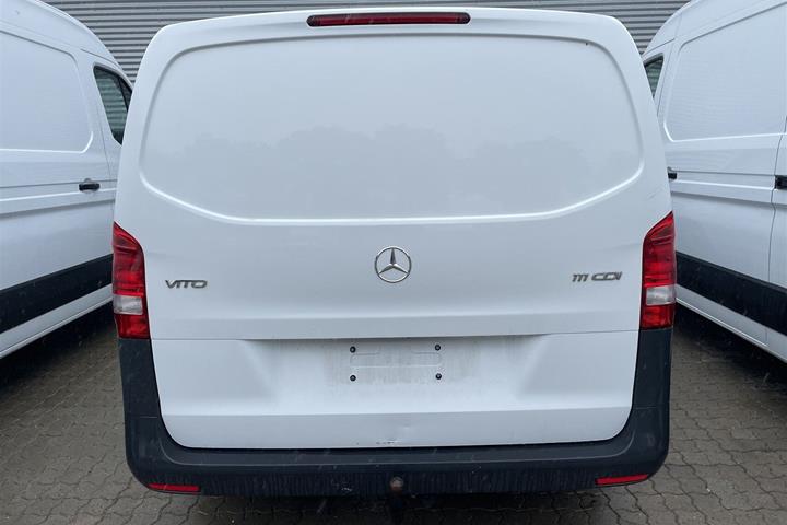 Hvid Mercedes Vito 111 fra 2017