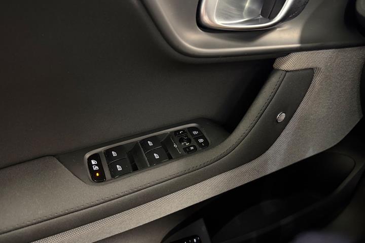Sort Polestar 2 fra 2022
