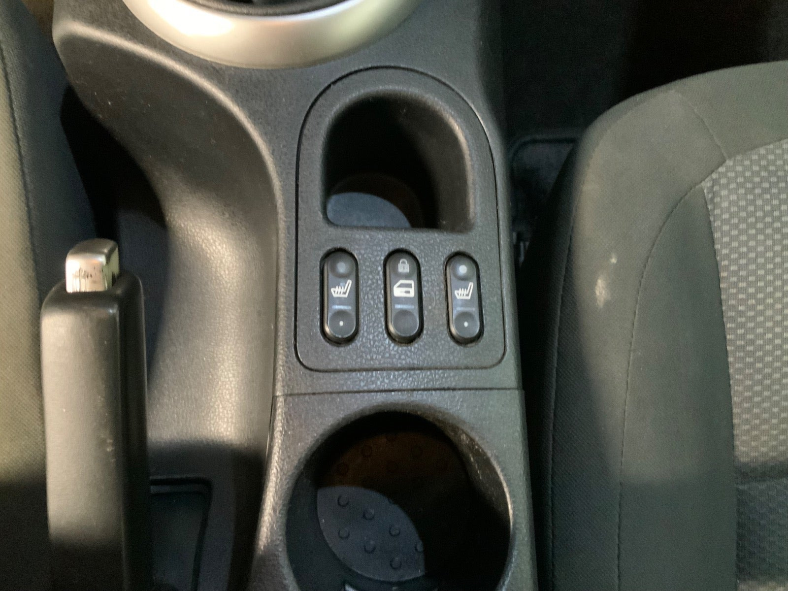 Grå Nissan Qashqai fra 2012