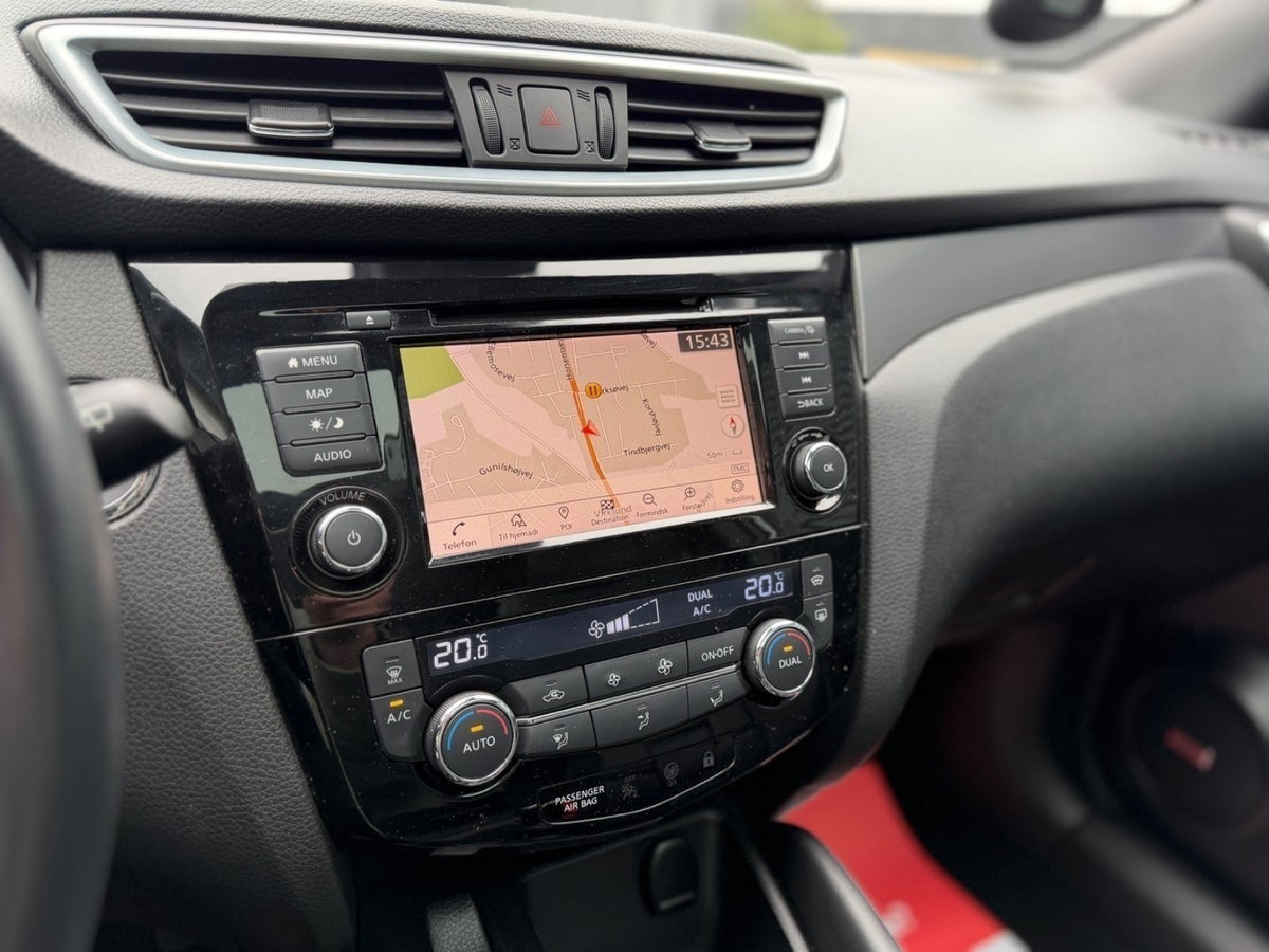 Grå Nissan Qashqai fra 2020