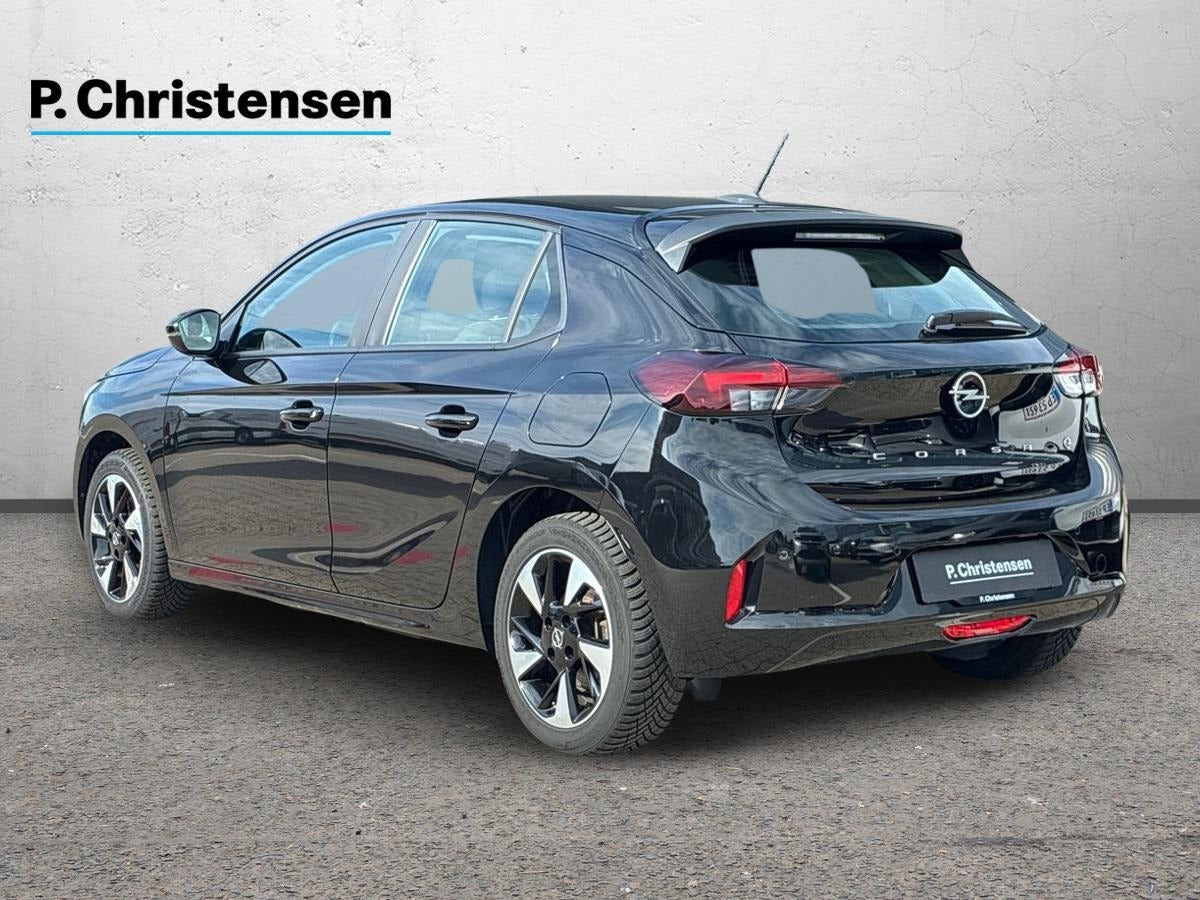 Sort Opel Corsa-e fra 2023