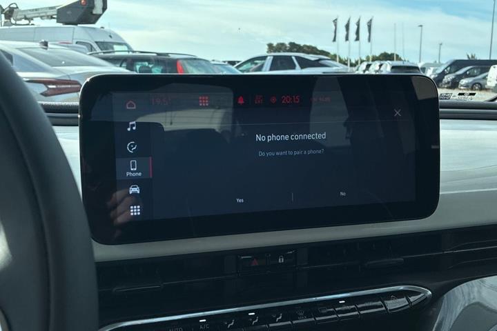 Hvid Fiat 500e fra 2023