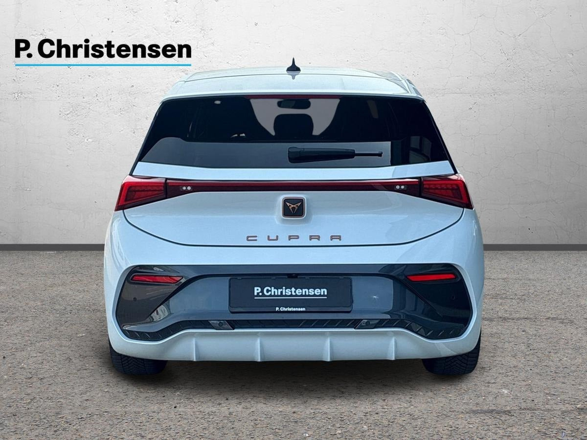 Hvid Cupra Born fra 2024