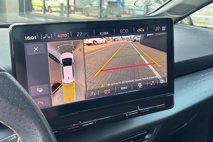Hvid Cupra Born fra 2024