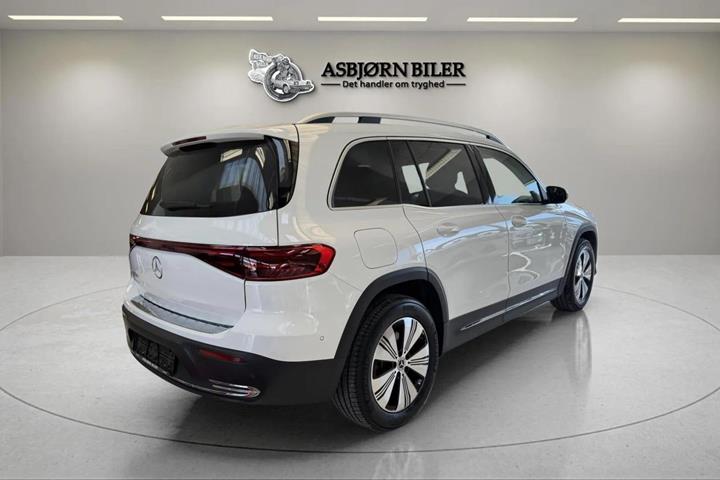 Hvid Mercedes EQB250+ fra 2025