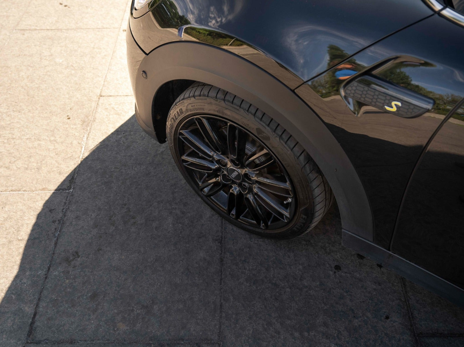 Sort Mini Cooper SE fra 2022