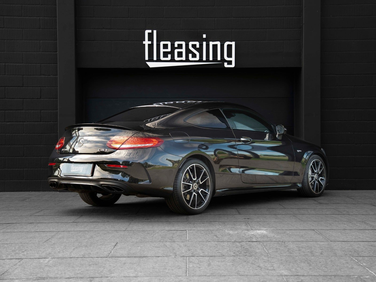 Sort Mercedes C43 fra 2018