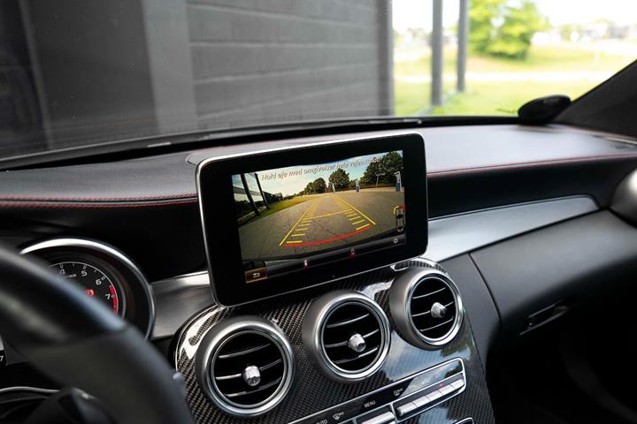 Sort Mercedes C43 fra 2018