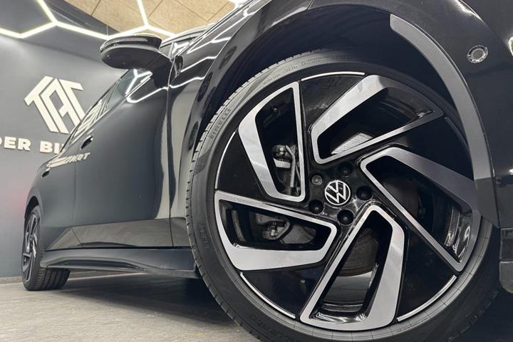 Sort VW ID.7 fra 2025