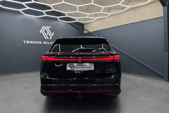 Sort VW ID.7 fra 2025