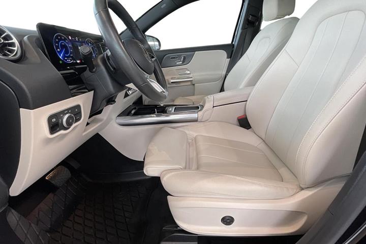 Sort Mercedes EQA250+ fra 2024
