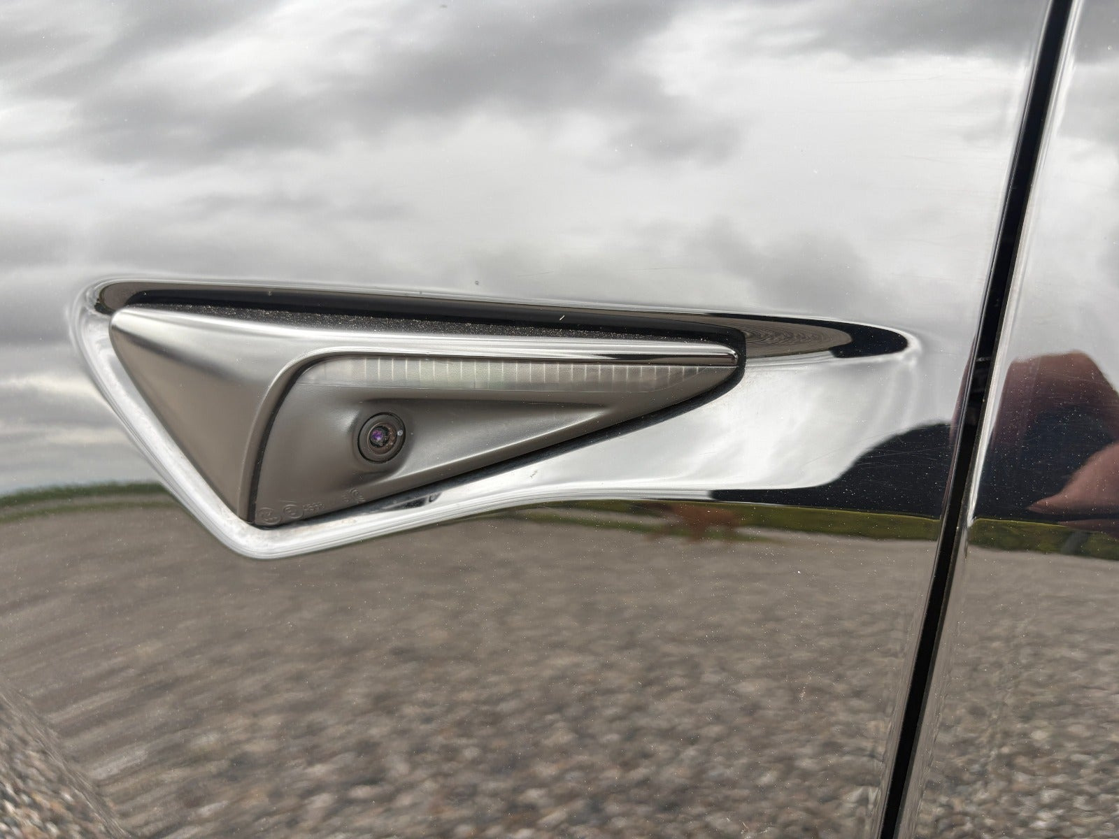 Sort Tesla Model 3 fra 2023