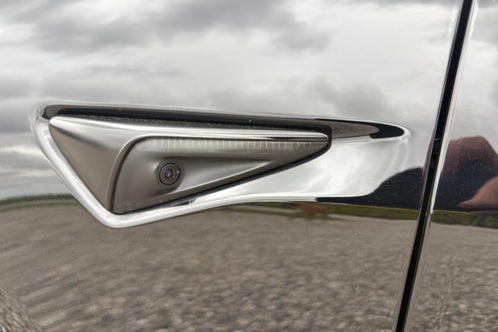 Sort Tesla Model 3 fra 2023