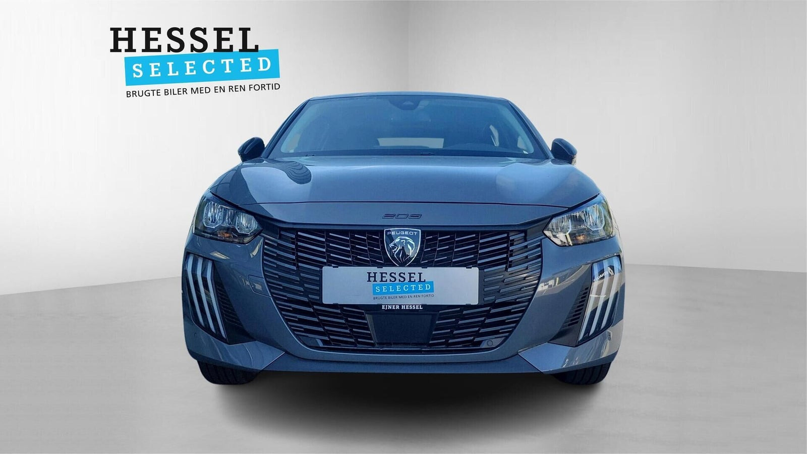 Grå Peugeot e-208 fra 2025