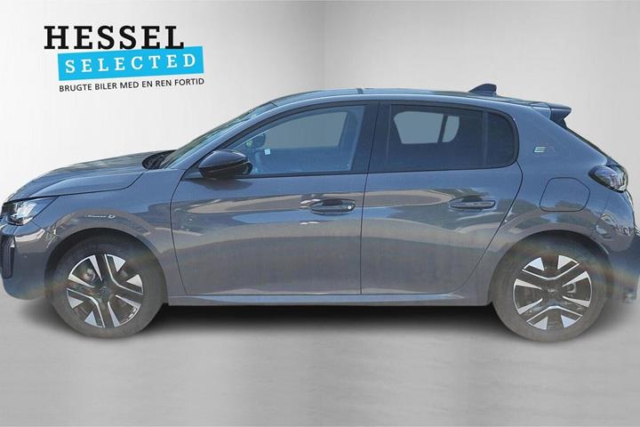 Grå Peugeot e-208 fra 2025