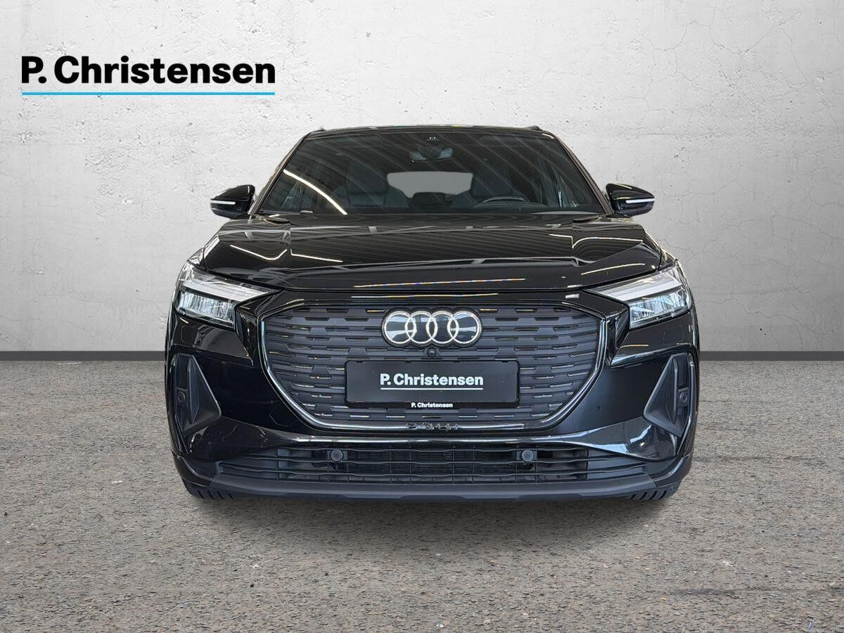 Sort Audi Q4 e-tron fra 2023