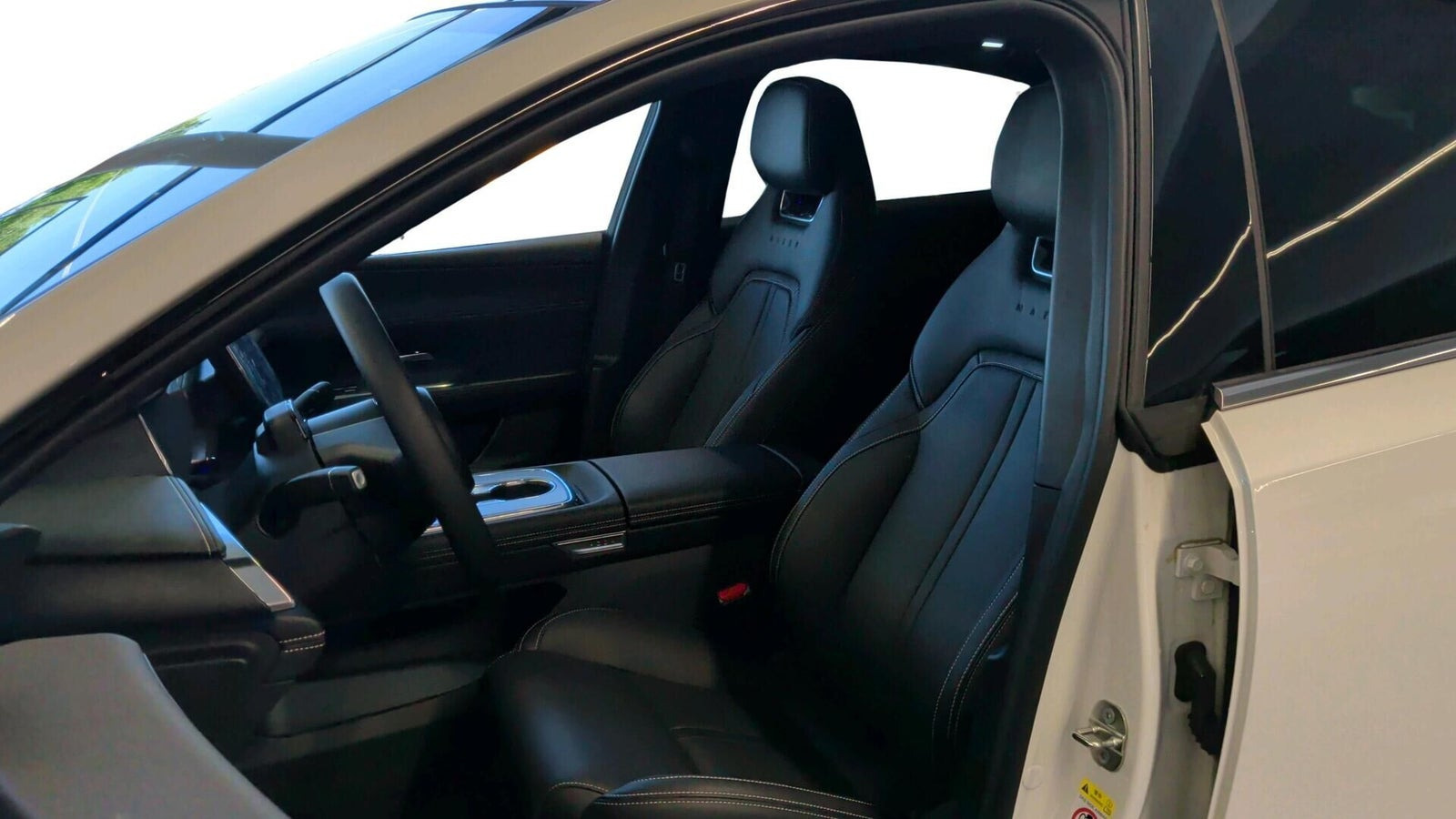 Hvid Mazda 6e fra 2025