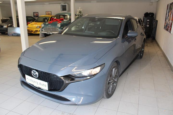 Grå Mazda 3 fra 2019