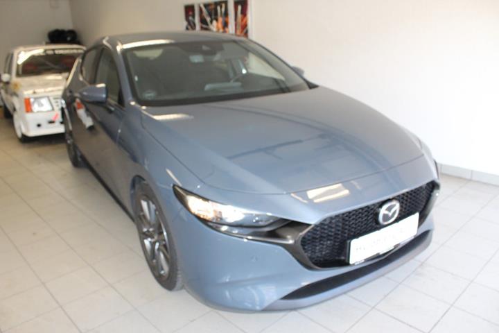 Grå Mazda 3 fra 2019