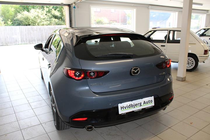 Grå Mazda 3 fra 2019