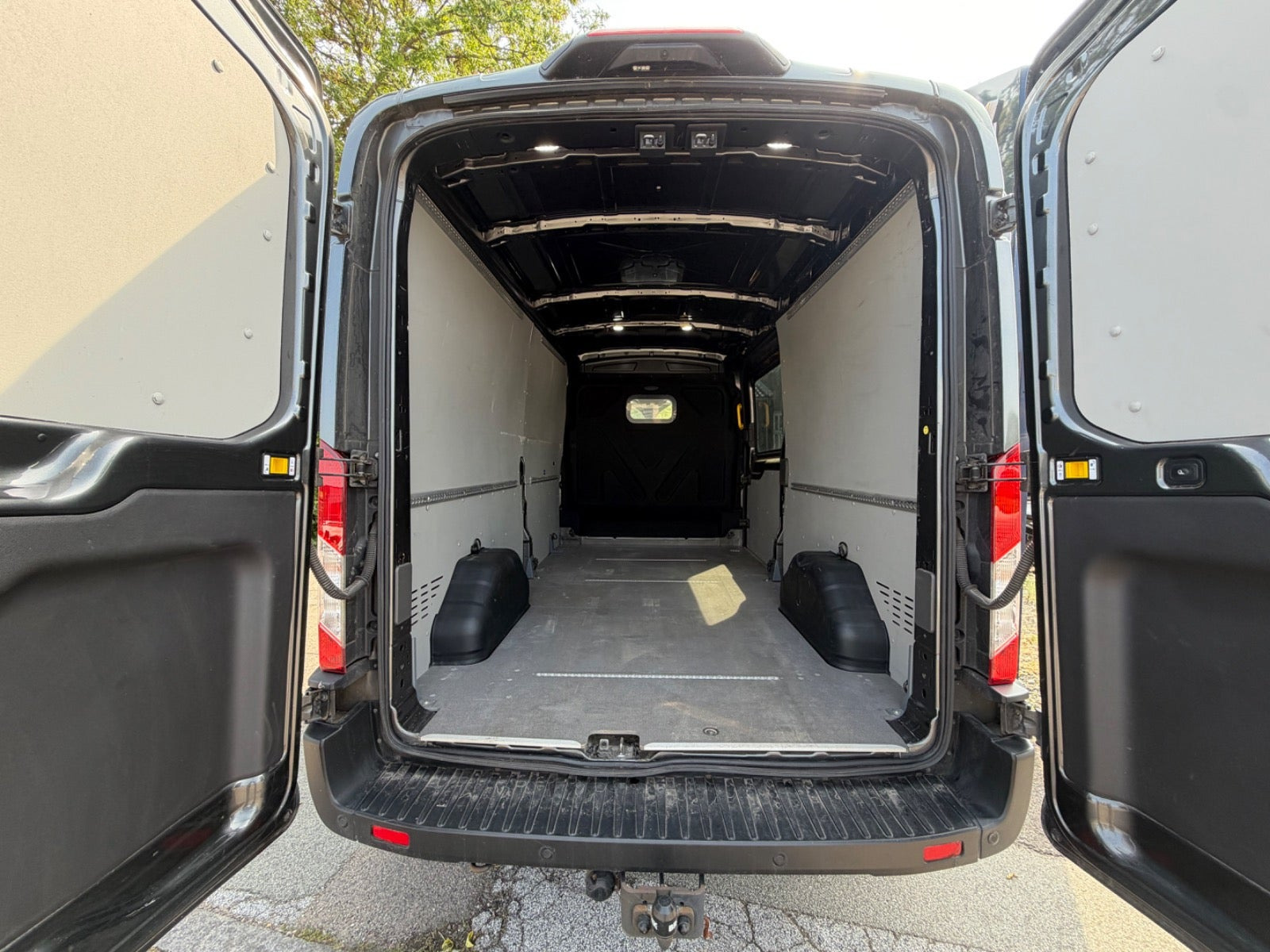 Grå Ford Transit 350 L3 Van fra 2020