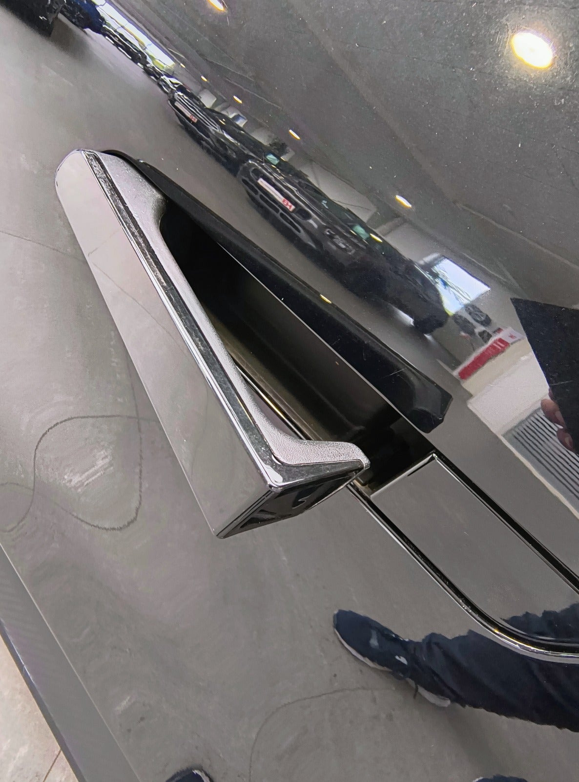 Sort Renault Megane E-Tech fra 2023