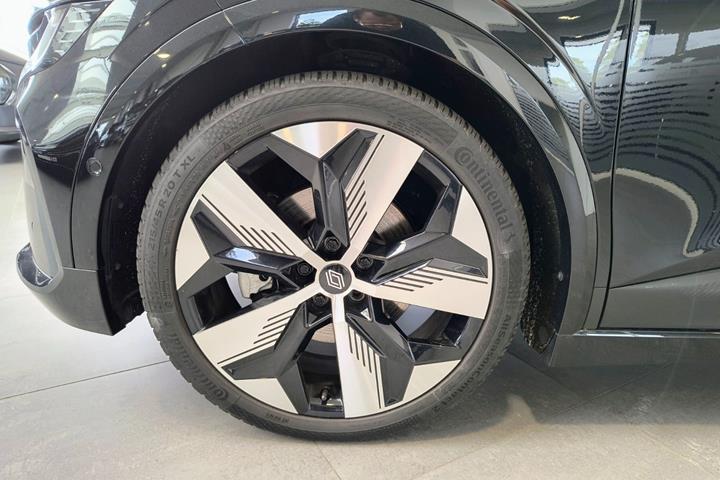 Sort Renault Megane E-Tech fra 2023