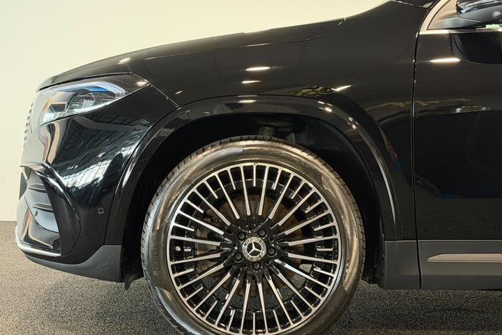 Sort Mercedes EQA250+ fra 2024