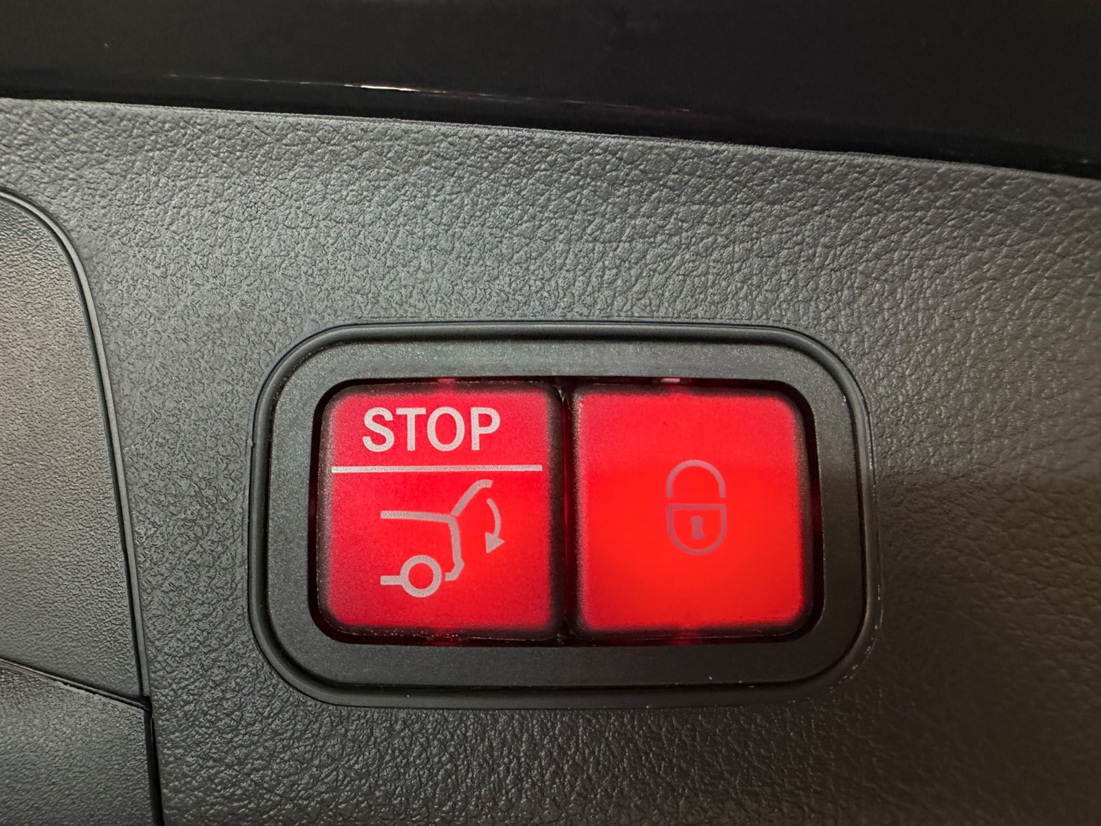 Sort Mercedes EQA250+ fra 2024