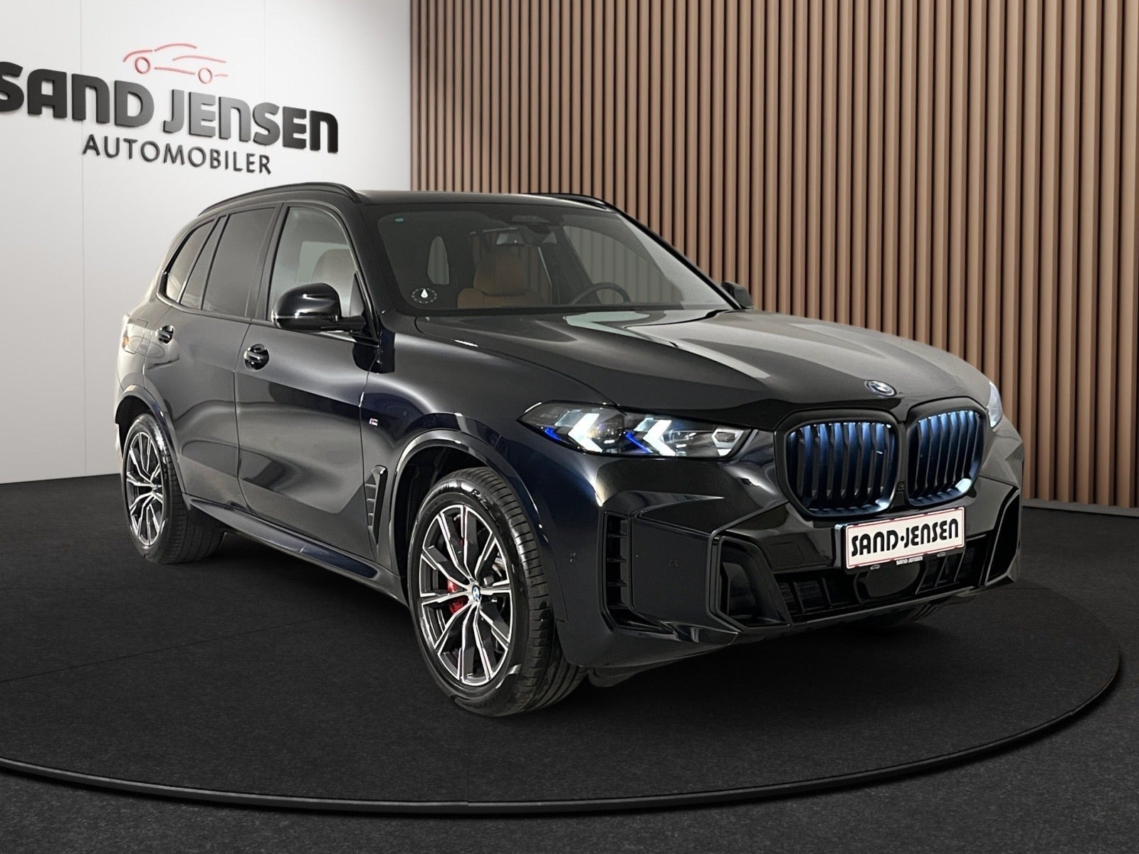 Sort BMW X5 fra 2025