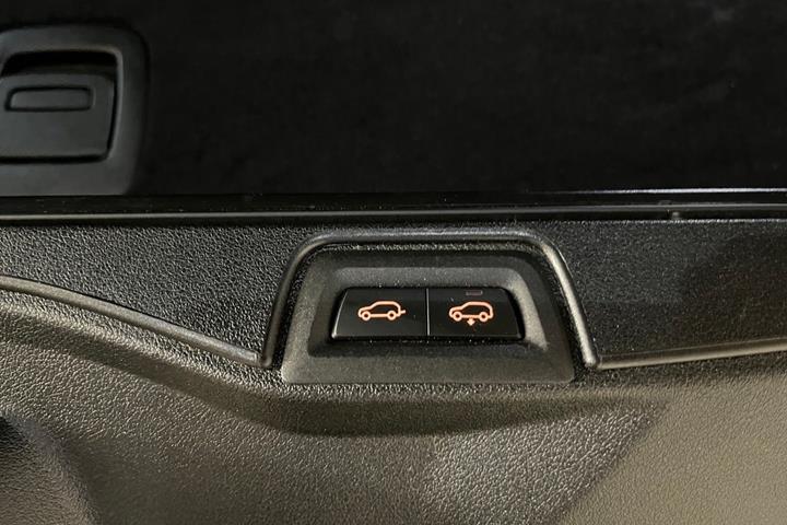 Sort BMW X5 fra 2025