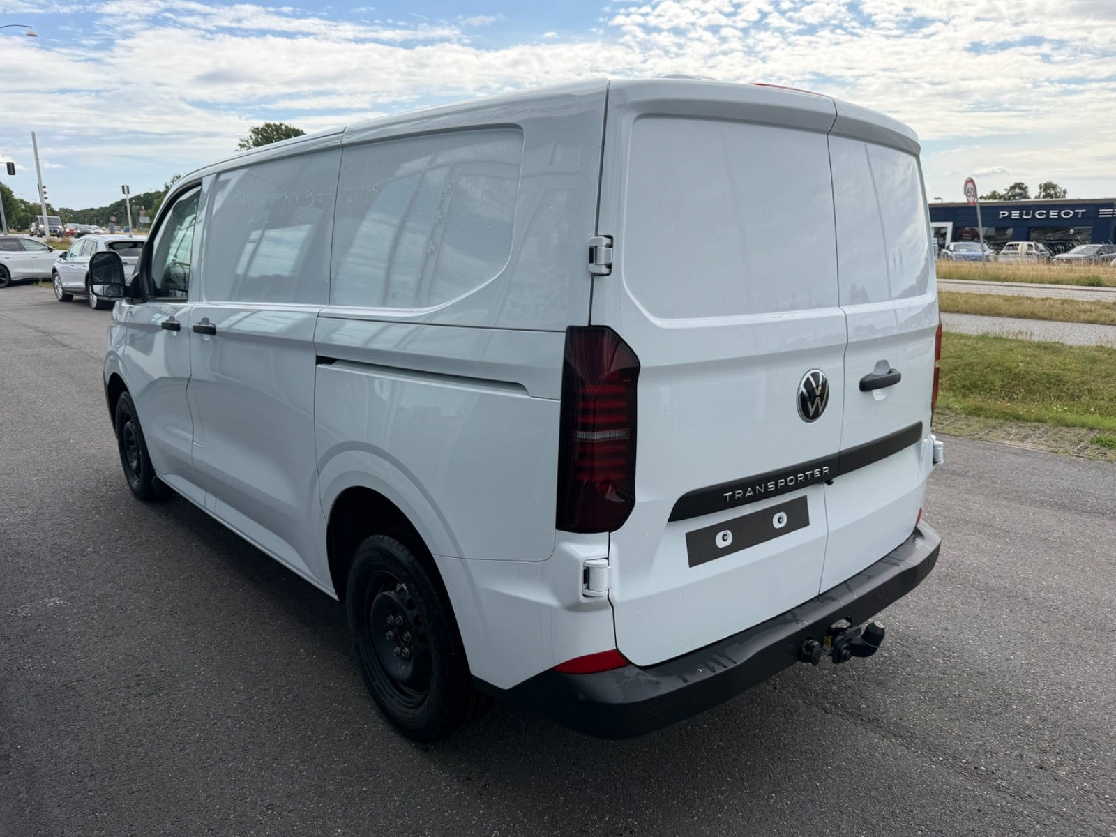Gul VW Transporter fra 2025