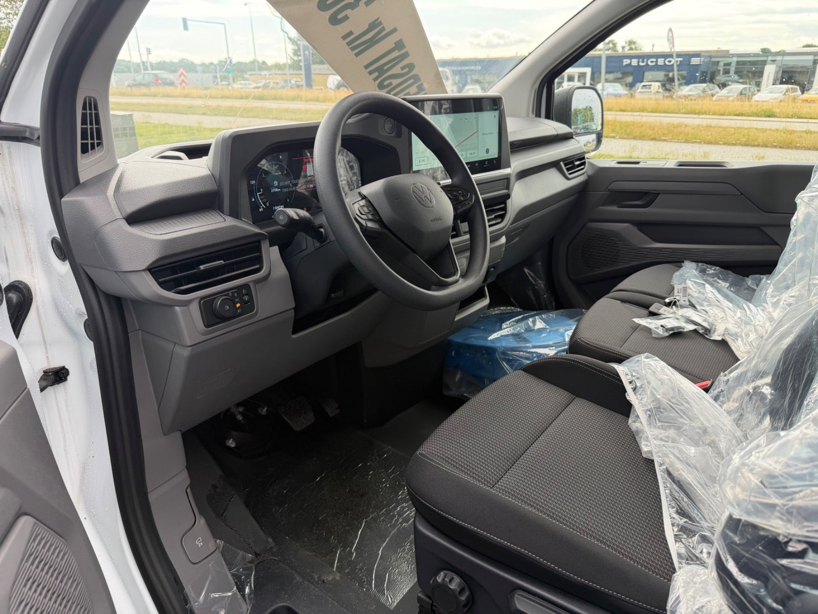 Gul VW Transporter fra 2025