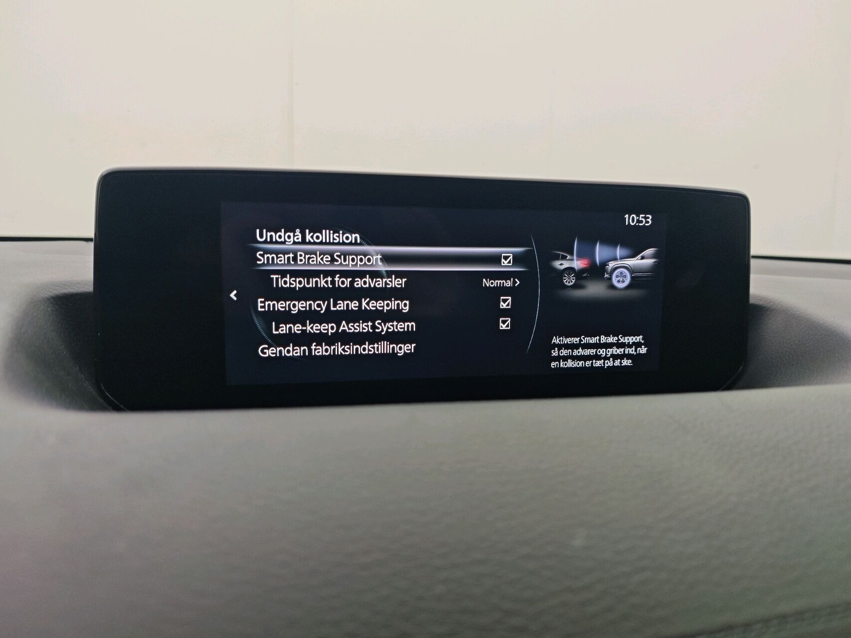 Hvid Mazda MX-30 fra 2023